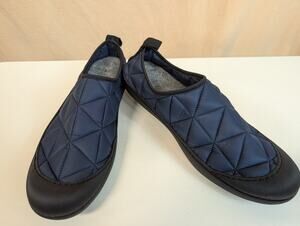Huckberry Insulated Summit Slipper Size 11 Navy Quilted Anit-Slip Bottoms (1151)